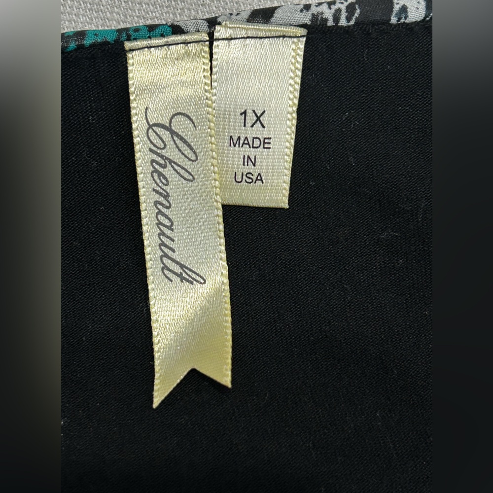Chenault Black and Gold Garment - Picture 8 of 8